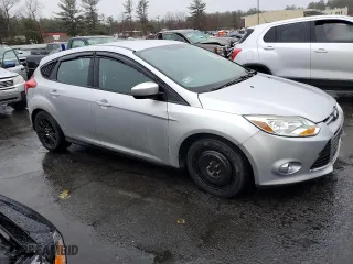 2012 Ford Focus SE with VIN 1FAHP3K26CL371705, listed as a Copart auction lot 48136685 with 139,245 mi miles and Salvage Title. Bid and sale history available at carsss.com. Image 4.