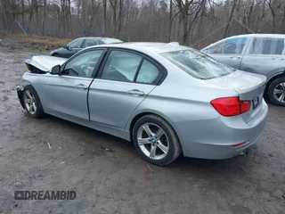 2013 BMW 3 Series 328i xDrive with VIN WBA3B5C59DF595961, listed as a IAAI auction lot 41951160 with 111,517 mi miles. Bid and sale history available at carsss.com. Image 3.
