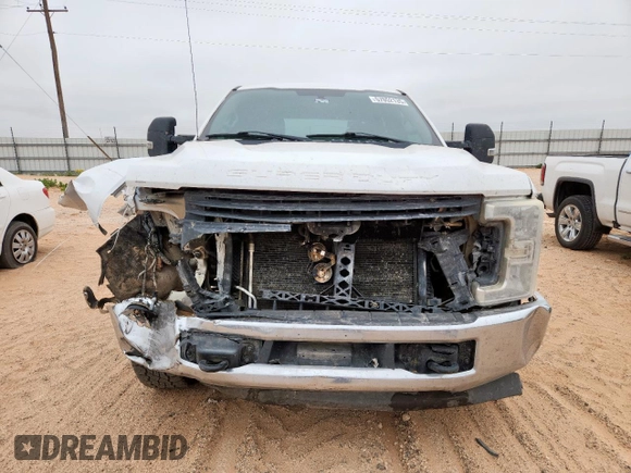 2017 Ford F-250 XL z VIN 1FT7W2A67HEF11151, wystawiony jako Copart lot #57052135 z przebiegiem 237 681 mil mil oraz Szkoda całkowita • Salvage title. Historia ofert i sprzedaży dostępna na DreamBid. Obrazek 5.
