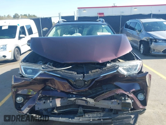 2018 Toyota RAV4 XLE with VIN 2T3WFREV1JW501431, listed as a IAAI auction lot 41880896 with 19,531 mi miles. Bid and sale history available at carsss.com. Image 11.