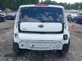 2016 Kia Soul z VIN KNDJN2A23G7362505, wystawiony jako IAAI lot #42280947 z przebiegiem 126 029 mil mil oraz . Historia ofert i sprzedaży dostępna na DreamBid. Obrazek 17.