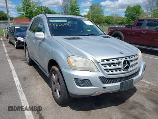 2009 Mercedes-Benz M 3.5L with VIN 4JGBB86E09A508864, listed as a IAAI auction lot 42211990 with 183,520 mi miles and . Bid and sale history available at carsss.com. Image 1.