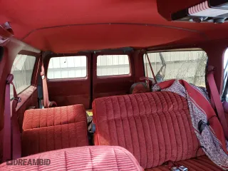 1989 Chevrolet Suburban with VIN 1GNER16K9KF194688, listed as a Copart auction lot 71224134 with 52,002 mi miles and Salvage Title. Bid and sale history available at carsss.com. Image 10.