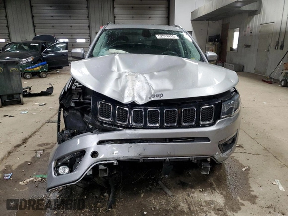 2019 Jeep Compass Latitude with VIN 3C4NJCBBXKT711715, listed as a Copart auction lot 52014415 with 57,527 mi miles and Non Repairable. Bid and sale history available at DreamBid. Image 5.