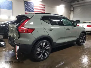 2023 Volvo XC40 Ultimate Dark Theme z VIN YV4L12UX9P2068547, wystawiony jako Copart lot #47006075 z przebiegiem 27 126 mil mil oraz Szkoda całkowita • Salvage title. Historia ofert i sprzedaży dostępna na DreamBid. Obrazek 3.