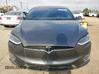 2016 Tesla Model X 70D with VIN 5YJXCAE2XGF001562, listed as a Copart auction lot 53539225 with 73,274 mi miles and Salvage Title. Bid and sale history available at carsss.com. Image 5.