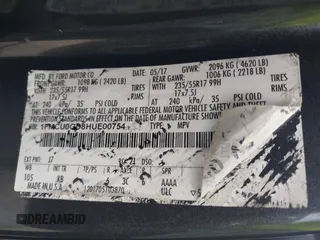 2017 Ford Escape SE z VIN 1FMCU0GD8HUE00754, wystawiony jako IAAI lot #42127911 z przebiegiem 169 487 mil mil oraz . Historia ofert i sprzedaży dostępna na DreamBid. Obrazek 9.