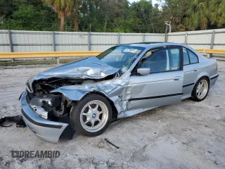 1998 BMW 5 Series 540i with VIN WBADE5327WBV93735, listed as a Copart auction lot 85789824 with 377,552 mi miles and Salvage Title. Bid and sale history available at carsss.com. Image 1.