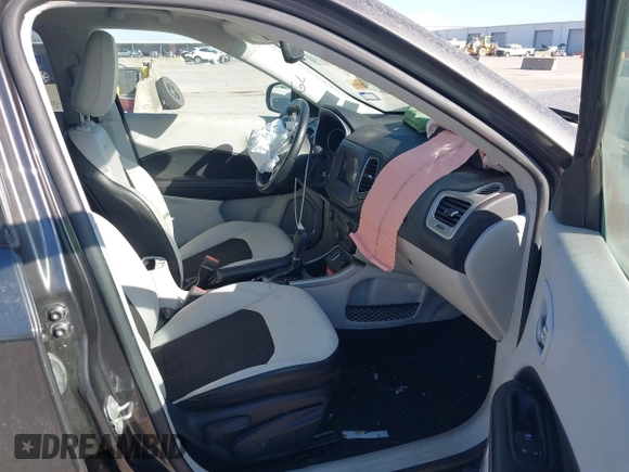 2021 Jeep Compass Latitude с VIN 3C4NJCBB1MT505864, выставлен на аукционе IAAI как лот 41851357 с пробегом 46 441 миль миль и . История ставок и продаж доступна на DreamBid. Изображение 5.