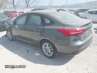 2017 Ford Focus SE с VIN 1FADP3F28HL204391, выставлен на аукционе IAAI как лот 41786975 с пробегом Не указан миль и . История ставок и продаж доступна на DreamBid. Изображение 3.