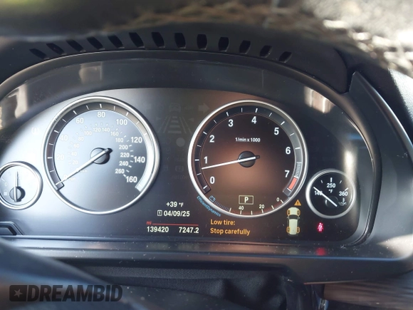 2017 BMW X5 sDrive35i with VIN 5UXKR2C3XH0X06113, listed as a IAAI auction lot 41951474 with 139,420 mi miles. Bid and sale history available at carsss.com. Image 7.