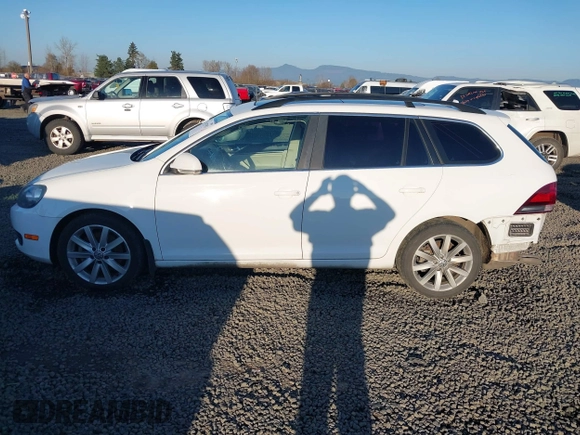 2014 Volkswagen Jetta TDI with VIN 3VWPL7AJ4EM601001, listed as a IAAI auction lot 41673953 with 118,644 mi miles and . Bid and sale history available at DreamBid. Image 15.