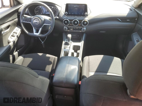 2024 Nissan Sentra SV z VIN 3N1AB8CV1RY223366, wystawiony jako Copart lot #55123645 z przebiegiem 14 736 mil mil oraz Szkoda całkowita • Salvage title. Historia ofert i sprzedaży dostępna na DreamBid. Obrazek 8.