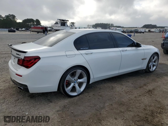 2015 BMW 7 Series 750Li with VIN WBAYE8C56FD780949, listed as a Copart auction lot 85638034 with 95,259 mi miles and Clean Title. Bid and sale history available at carsss.com. Image 3.
