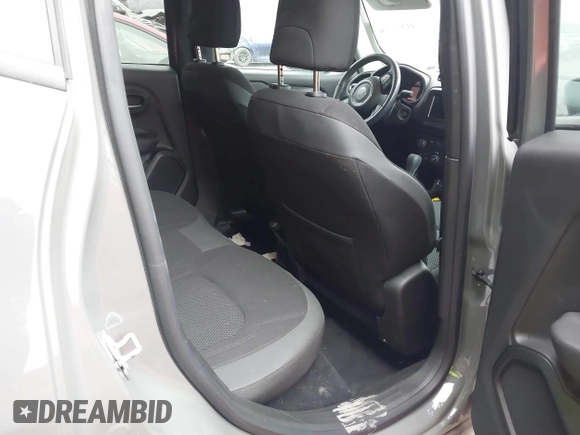 2020 Jeep Renegade Latitude with VIN ZACNJABB4LPM07063, listed as a IAAI auction lot 41398716 with 29,576 mi miles and . Bid and sale history available at DreamBid. Image 8.