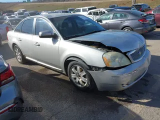 2007 Ford Five Hundred SEL z VIN 1FAHP27107G164056, wystawiony jako IAAI lot #41067391 z przebiegiem 210 346 mil mil oraz . Historia ofert i sprzedaży dostępna na DreamBid. Obrazek 1.