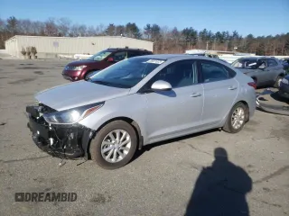 2022 Hyundai Accent SEL with VIN 3KPC24A61NE175874, listed as a Copart auction lot 39651833 with 7,389 mi miles. Bid and sale history available at carsss.com. Image 1.