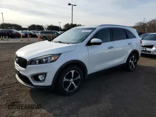 2016 Kia Sorento EX with VIN 5XYPH4A5XGG102886, listed as a Copart auction lot 54051435 with 136,323 mi miles and Clean Title. Bid and sale history available at carsss.com. Image 1.