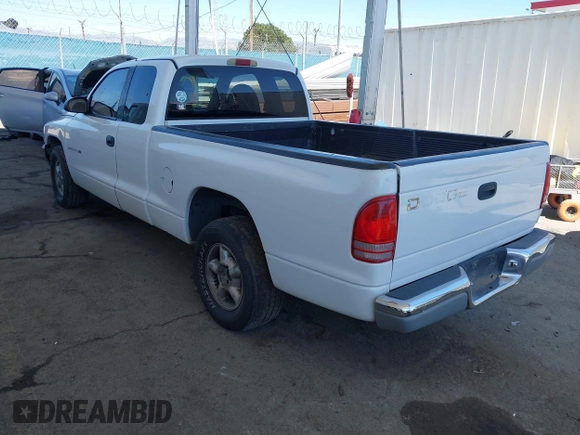 1997 Dodge Dakota with VIN 1B7GL23X2VS239975, listed as a IAAI auction lot 41831896 with 382,978 mi miles. Bid and sale history available at carsss.com. Image 3.