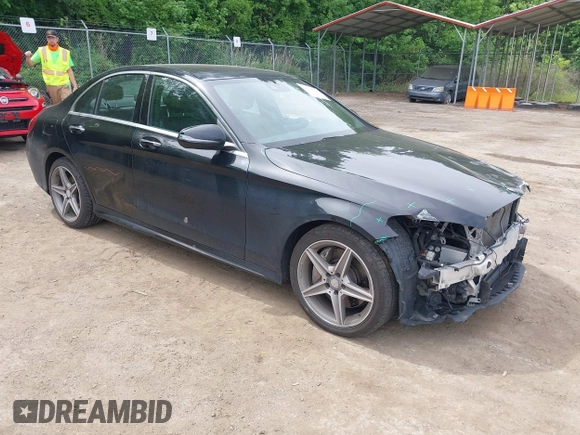 2017 Mercedes-Benz C 300 с VIN 55SWF4KB4HU194641, выставлен на аукционе IAAI как лот 42235717 с пробегом 106 238 миль миль и . История ставок и продаж доступна на DreamBid. Изображение 1.