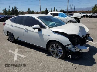 2019 Honda Clarity Plug-In Hybrid with VIN JHMZC5F18KC003210, listed as a Copart auction lot 68538854 with 104,229 mi miles and Salvage Title. Bid and sale history available at carsss.com. Image 4.