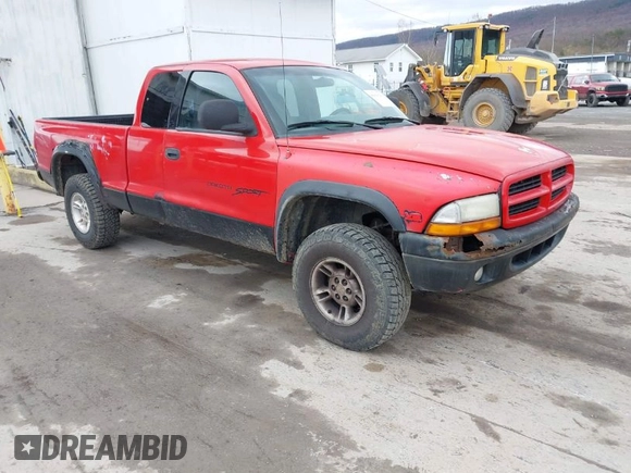1998 Dodge Dakota SLT with VIN 1B7GG22Y1WS519712, listed as a IAAI auction lot 41913541 with 232,892 mi miles. Bid and sale history available at carsss.com. Image 1.