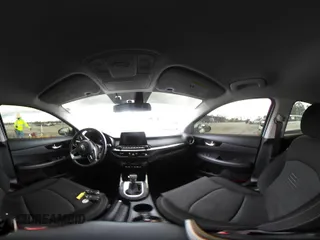 2019 Kia Forte S z VIN 3KPF34AD3KE119391, wystawiony jako IAAI lot #41990111 z przebiegiem 21 904 mil mil oraz . Historia ofert i sprzedaży dostępna na DreamBid. Obrazek 18.