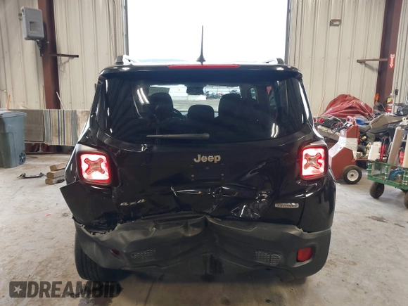 2017 Jeep Renegade Latitude with VIN ZACCJBBB6HPG34746, listed as a IAAI auction lot 41915833 with 60,814 mi miles. Bid and sale history available at carsss.com. Image 17.