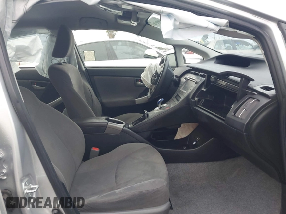 2015 Toyota Prius Four with VIN JTDKN3DU0F0477951, listed as a IAAI auction lot 41891202 with 141,991 mi miles. Bid and sale history available at carsss.com. Image 5.