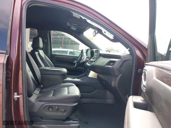 2022 Chevrolet Suburban Z71 with VIN 1GNSKDKD6NR153339, listed as a IAAI auction lot 41446443 with 49,261 mi miles. Bid and sale history available at carsss.com. Image 5.