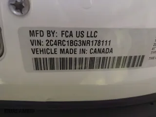 2022 Chrysler Pacifica Touring L with VIN 2C4RC1BG3NR178111, listed as a IAAI auction lot 41572149 with 54,919 mi miles. Bid and sale history available at carsss.com. Image 9.