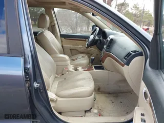 2009 Hyundai Santa Fe SE with VIN 5NMSH13E89H322655, listed as a IAAI auction lot 42029588 with 160,189 mi miles. Bid and sale history available at carsss.com. Image 5.