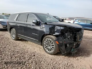2023 GMC Yukon Denali Ultimate with VIN 1GKS2EKL7PR381606, listed as a Copart auction lot 43817325 with 27,272 mi miles and Salvage Title. Bid and sale history available at carsss.com. Image 4.