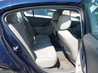 2011 Buick LaCrosse CXS with VIN 1G4GE5ED8BF337794, listed as a IAAI auction lot 40019749 with 125,471 mi miles. Bid and sale history available at carsss.com. Image 8.