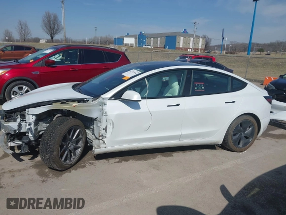 2021 Tesla Model 3 Long Range z VIN 5YJ3E1EB0MF860289, wystawiony jako IAAI lot #41771854 z przebiegiem 190 892 mil mil oraz . Historia ofert i sprzedaży dostępna na DreamBid. Obrazek 15.