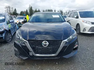2020 Nissan Altima S z VIN 1N4BL4BW4LN301103, wystawiony jako IAAI lot #41932554 z przebiegiem 46 917 mil mil oraz . Historia ofert i sprzedaży dostępna na DreamBid. Obrazek 13.