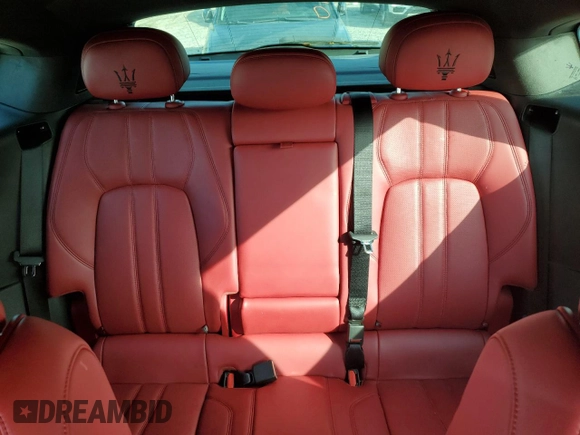 2021 Maserati Levante GranSport with VIN ZN661XUS8MX379725, listed as a Copart auction lot 82186843 with 0 mi miles. Bid and sale history available at carsss.com. Image 10.