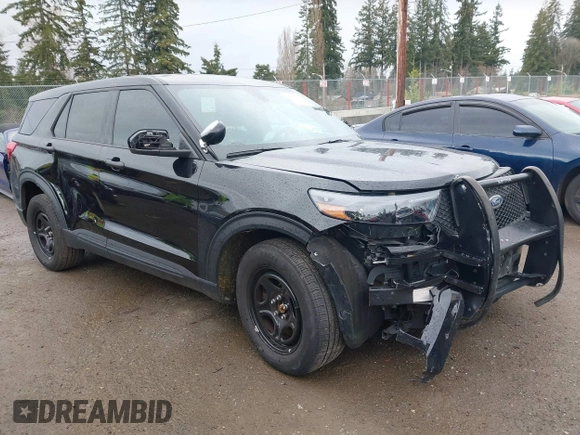 2022 Ford Police Interceptor Utility z VIN 1FM5K8AW2NNA08981, wystawiony jako IAAI lot #41857684 z przebiegiem 22 652 mil mil oraz . Historia ofert i sprzedaży dostępna na DreamBid. Obrazek 1.