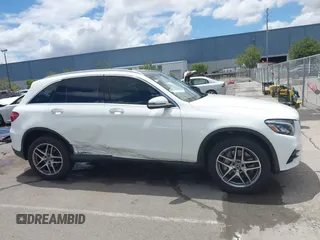 2018 Mercedes-Benz GLC 300 with VIN WDC0G4JB6JV112710, listed as a IAAI auction lot 42253994 with 82,430 mi miles and . Bid and sale history available at DreamBid. Image 13.