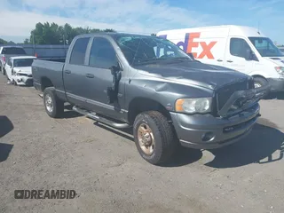 2005 Dodge 2500 SLT z VIN 3D7KS28C25G741563, wystawiony jako IAAI lot #42341464 z przebiegiem 78 843 mil mil oraz . Historia ofert i sprzedaży dostępna na DreamBid. Obrazek 1.