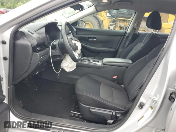 2021 Nissan Sentra SV with VIN 3N1AB8CV6MY288481, listed as a Copart auction lot 59958195 with 33,644 mi miles and Salvage title. Bid and sale history available at DreamBid. Image 7.