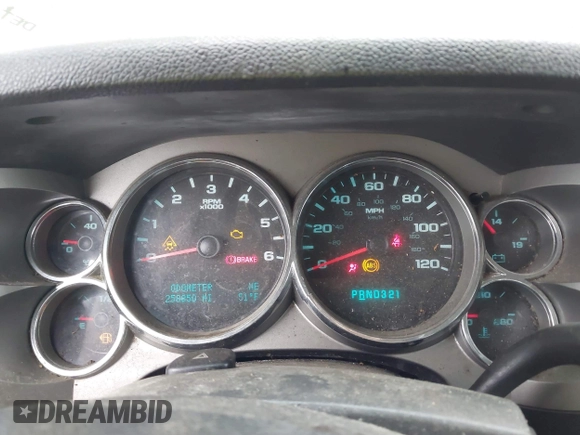 2009 Chevrolet Silverado 1500 LT with VIN 1GCEK29069Z138696, listed as a IAAI auction lot 42034503 with 258,850 mi miles and . Bid and sale history available at DreamBid. Image 7.