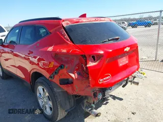 2022 Chevrolet Blazer LT с VIN 3GNKBCR42NS157028, выставлен на аукционе IAAI как лот 41807242 с пробегом 45 706 миль миль и . История ставок и продаж доступна на DreamBid. Изображение 6.