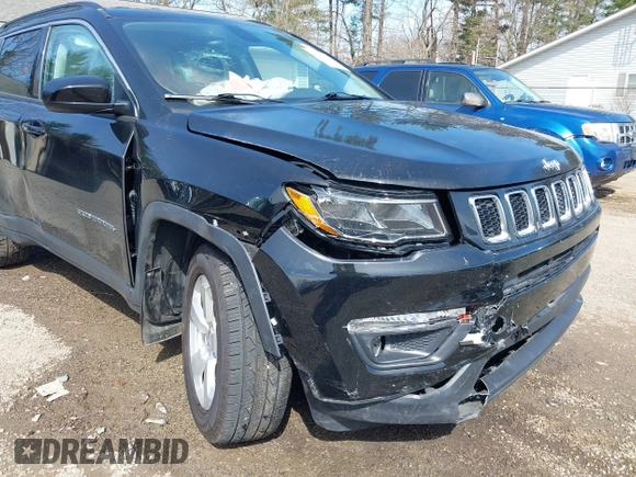 2018 Jeep Compass Latitude with VIN 3C4NJDBBXJT131370, listed as a IAAI auction lot 41850288 with 64,647 mi miles. Bid and sale history available at carsss.com. Image 6.