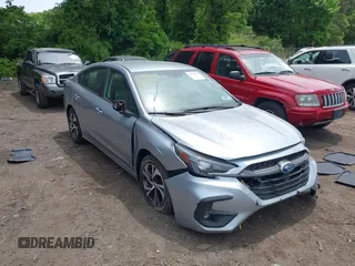 2025 Subaru Legacy Premium z VIN 4S3BWAD67S3014569, wystawiony jako IAAI lot #42352656 z przebiegiem 2 580 mil mil oraz . Historia ofert i sprzedaży dostępna na DreamBid. Obrazek 1.
