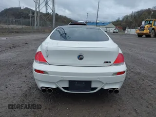 2007 BMW 6 Series M6 with VIN WBSEH93517CY23824, listed as a IAAI auction lot 41908992 with 117,695 mi miles. Bid and sale history available at carsss.com. Image 16.