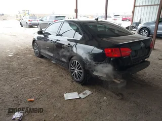 2012 Volkswagen Jetta Sedan SEL w/Sunroof with VIN 3VWLX7AJ5CM379634, listed as a IAAI auction lot 41634048 with 209,586 mi miles. Bid and sale history available at carsss.com. Image 3.