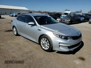 2017 Kia Optima LX z VIN 5XXGT4L33HG148818, wystawiony jako Copart lot #52199705 z przebiegiem 87 623 mil mil oraz Szkoda całkowita • Salvage title. Historia ofert i sprzedaży dostępna na DreamBid. Obrazek 10.