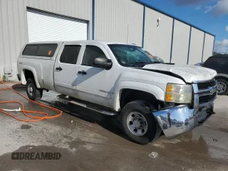 2007 Chevrolet Silverado 3500HD SRW LT w/1LT with VIN 1GCHK33687F511154, listed as a Copart auction lot 85511884 with 158,564 mi miles and Salvage Title. Bid and sale history available at carsss.com. Image 4.