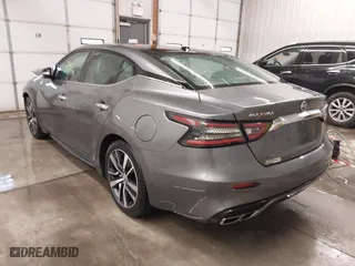 2020 Nissan Maxima SL with VIN 1N4AA6DV2LC377576, listed as a IAAI auction lot 41292362 with 79,921 mi miles. Bid and sale history available at carsss.com. Image 3.